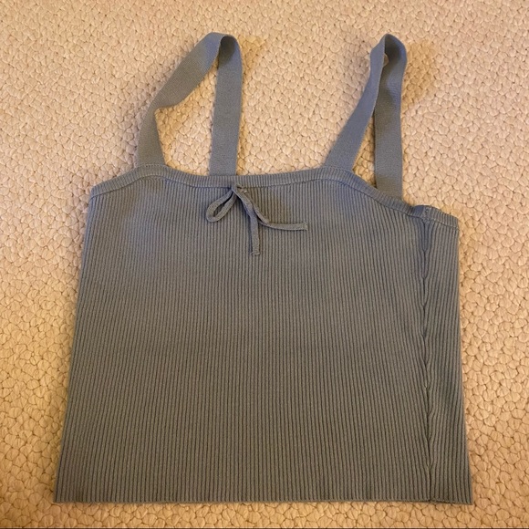 Forever 21 Tops - Forever 21 blue top with tie